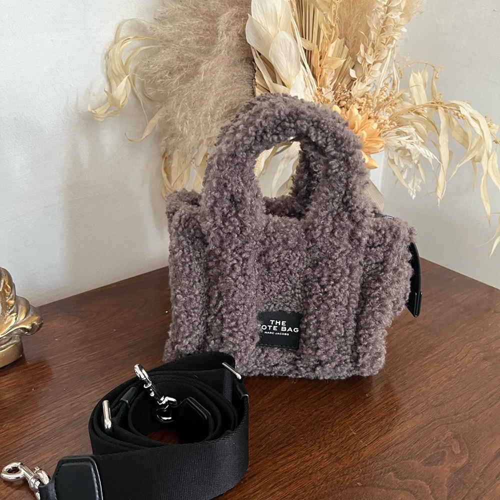 Authentic Marc Jacobs Teddy The Tote Bag
